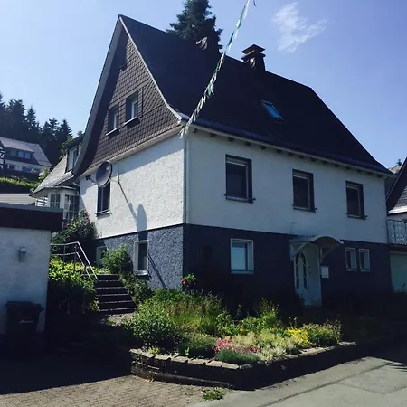 Villa Astenweg 11